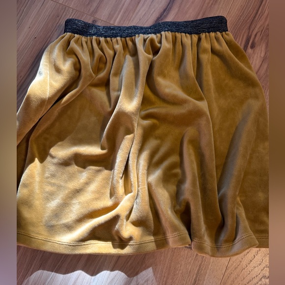 TEA Gold Velvet Skirt - Picture 3 of 6